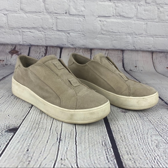 Faded glory tan slip on sneakers size 8 - Picture 2 of 7